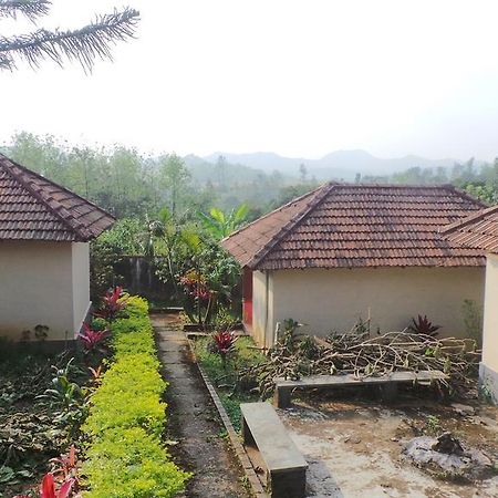 Golf View Cabaña Madikeri Exterior foto