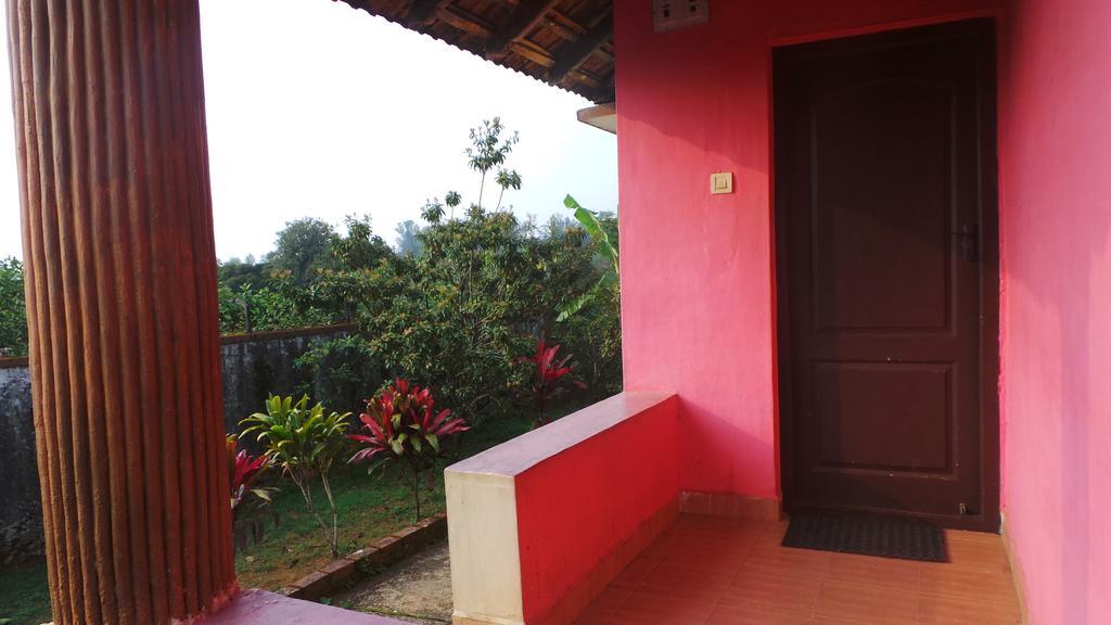 Golf View Cabaña Madikeri Exterior foto